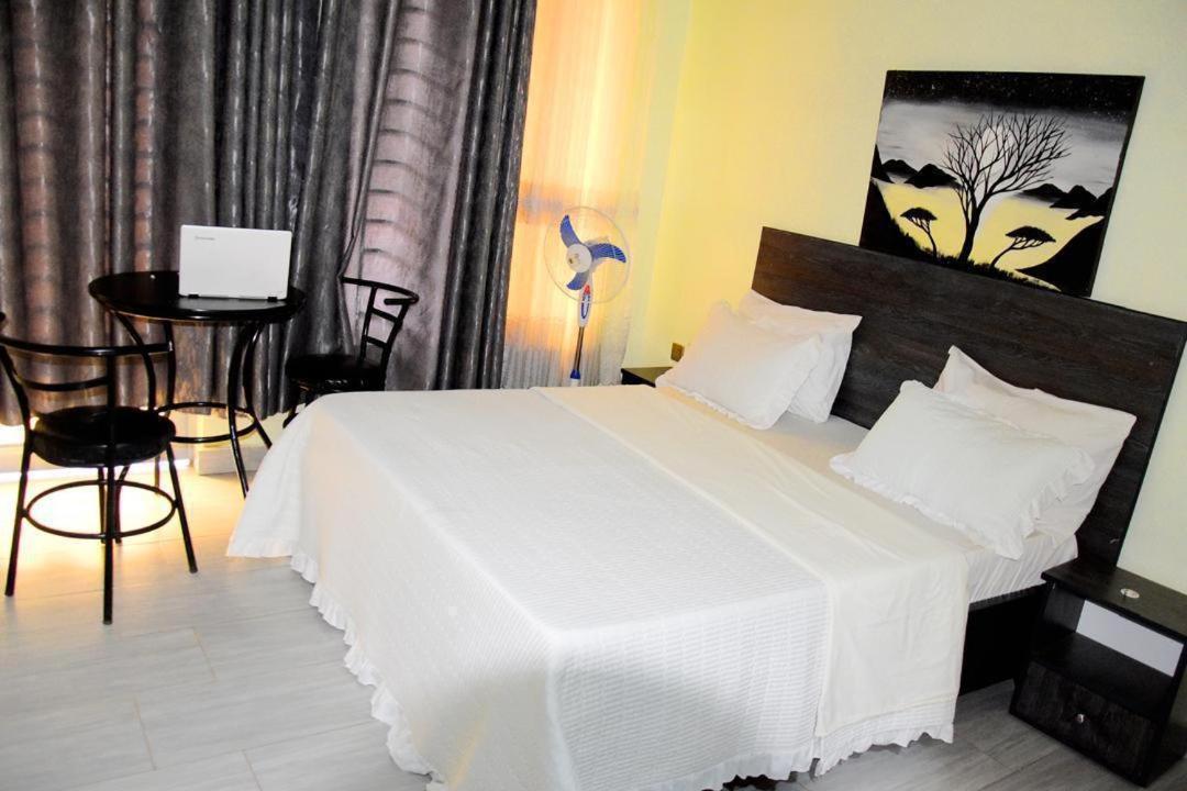 Stella Residence And Cuisine Kigali Exteriör bild